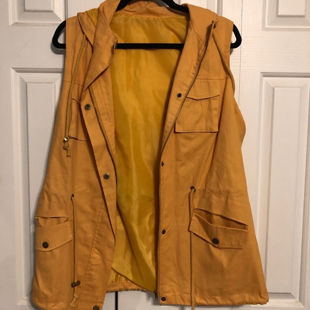 Yellow Vest